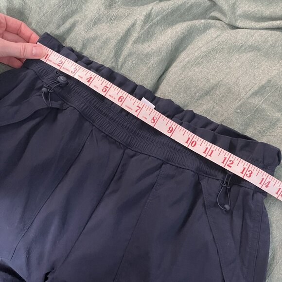 Athleta Trekkie Parachute Pants Womens 8 Navy Blue Outdoor Athleisure Gorpcore - Picture 7 of 12